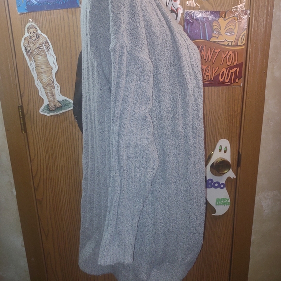 Xs Buckle/daytrip sweater - Picture 3 of 8